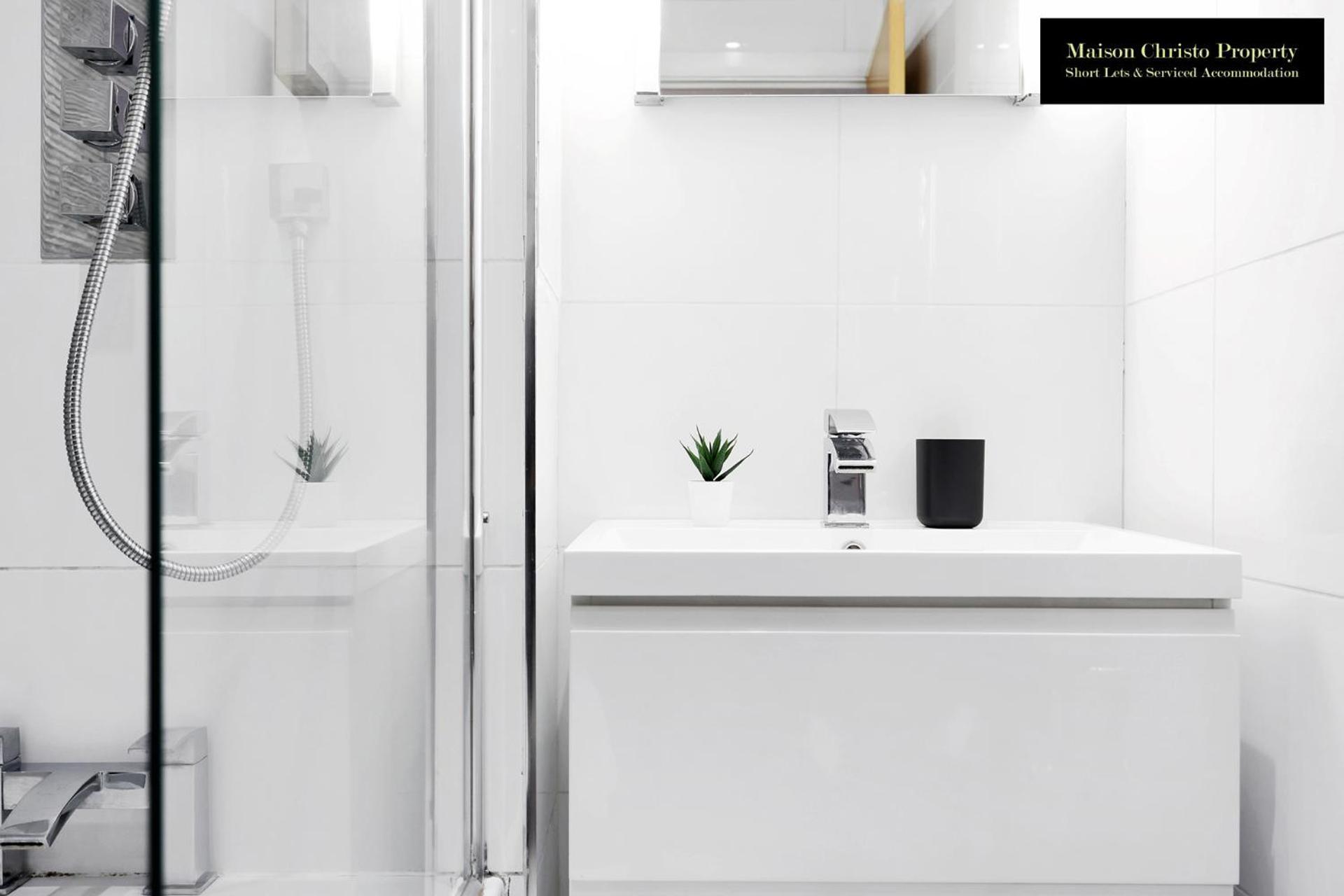 Appartamento Caraway Heights 2bedroom Sleeps 6 In Canary Wharf, Free Parking, Near Excel, O2 & Airport By Maison Christo Short Lets & Serviced *
